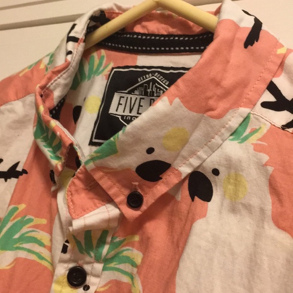 Men’s short sleeve button up shirt - Picture 3 of 4